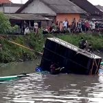 Perahu Sound Horeg Tenggelam saat Tradisi Nyadran di Sidoarjo