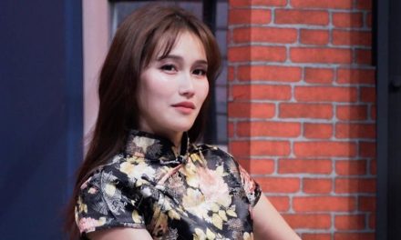 Ayu Ting Ting Tanggapi Foto Viral Gandeng Pria di Bioskop