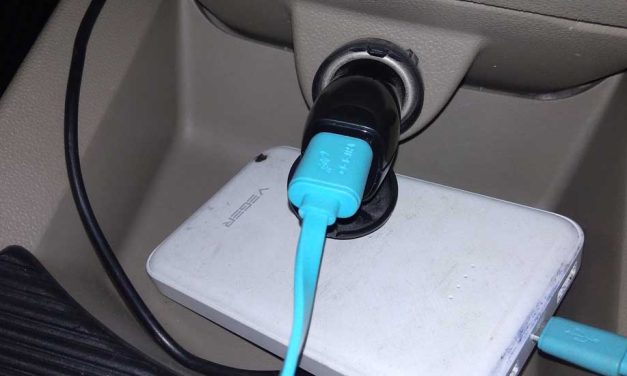 Cas Power Bank Di Mobil, Amankah Via Power Outlet?