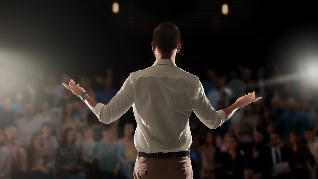 Teknik Praktis Meningkatkan Kemampuan Public Speaking