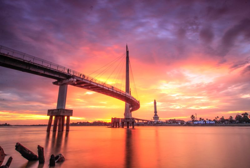 Keunikan Jembatan Arasy