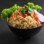Mengkonsumsi Mie Instan Berlebihan Membahayakan Kesehatan