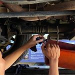Tanda Oli Transmisi Mobil Matik Perlu Di Ganti