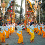 Tarian Pendet Keindahan Dan Makna Dalam Seni Tari Bali