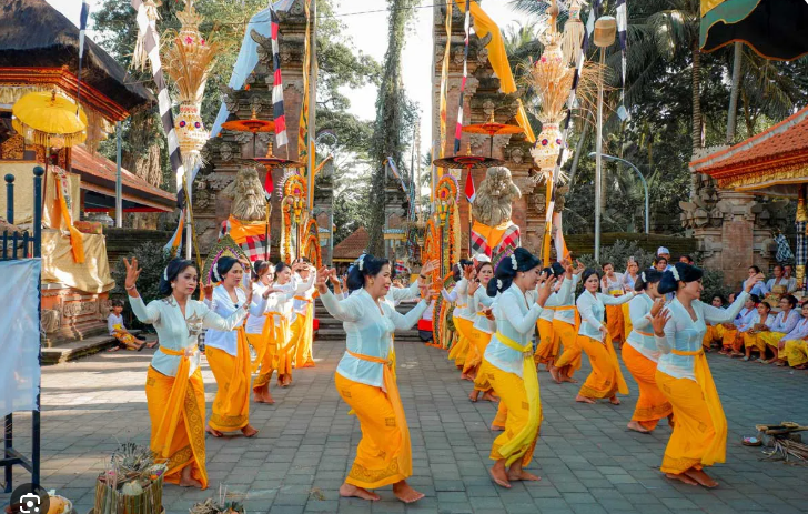 Tarian Pendet Keindahan Dan Makna Dalam Seni Tari Bali